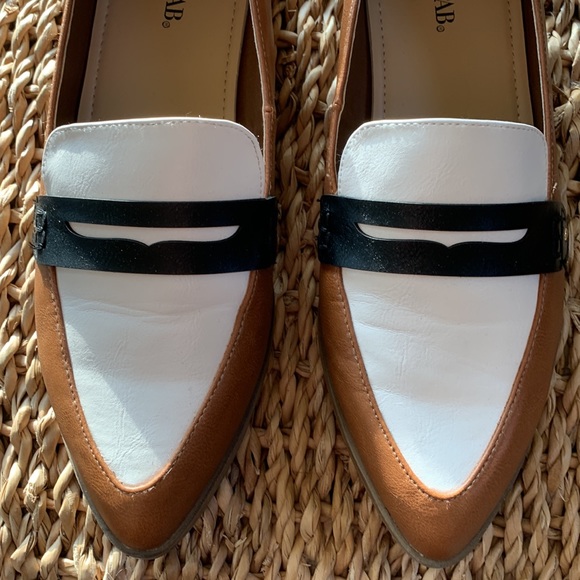 EUC.  Beautiful shoes.  Just Fab.  Size 10 - Picture 2 of 6